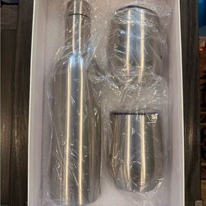 Thirty-One Silver Drinkware Set